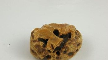 bursztyn bałtycki duży koniak surowy bruzdy