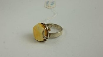 Pierścionek bursztyn bałtycki P85