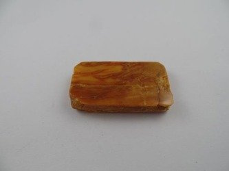 naturalny plaster bursztyn bałtycki kolor biały