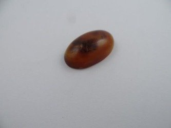 KABOSZON REGULARNY KSZTAŁT HERBACIANY INKLUZJA