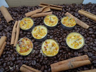 Podgrzewacze TEALIGHT z wosku pszczelego z bursztynem  bałtyckim 4cm