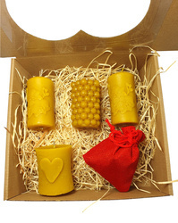 Zestaw na Prezent Święta 4-ech Świec z wosku pszczelego "Kwitnąca Miłość" + mix suszonych kwiatów