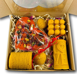 Zestaw świec na święta  "Miłosne pożądanie" pięć świec z wosku pszczelego + tabliczka zapachowa