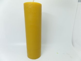 Naturalna świeca z wosku pszczelego wysoka słupek