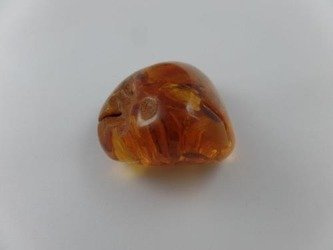 NATURALN BRYŁA PRZEZROCZYSTA KOLOR KONIAK INKLUZJA