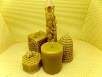 Zestaw prezentowy pięciu świec z wosku pszczelego