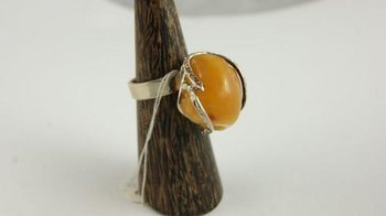 Pierścionek bursztyn bałtycki P75