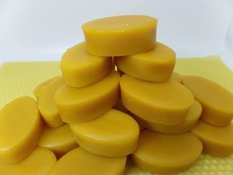 Wosk pszczeli w kształcie mydła 5 szt.