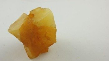 bursztyn bałtycki niemodyfikowany surowy surowy 57,7 g