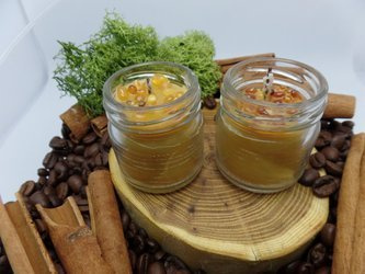 Ekologiczna świeca w słoiku z wosku pszczelego z bursztynem