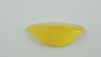 ŻÓŁTO PRZEZROCZYSTY BRYŁKA Z CHMURKAMI POLEROWANY