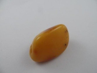 bryła bursztyn antyk pomarańcz rodek biały natura