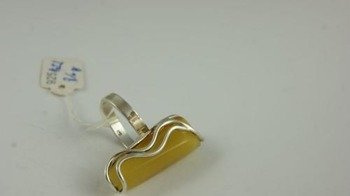 Pierścionek bursztyn bałtycki P22