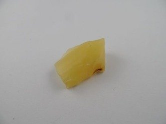 bryła bursztyn bałtycki kolor żółty naturalny