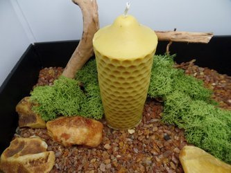 Ekologiczna trójwymiarowa świeca z wosku pszczelego  w kształcie WIEŻY