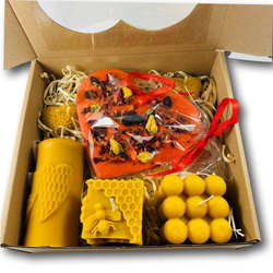 Zestaw świec na święta z tabliczką zapachową